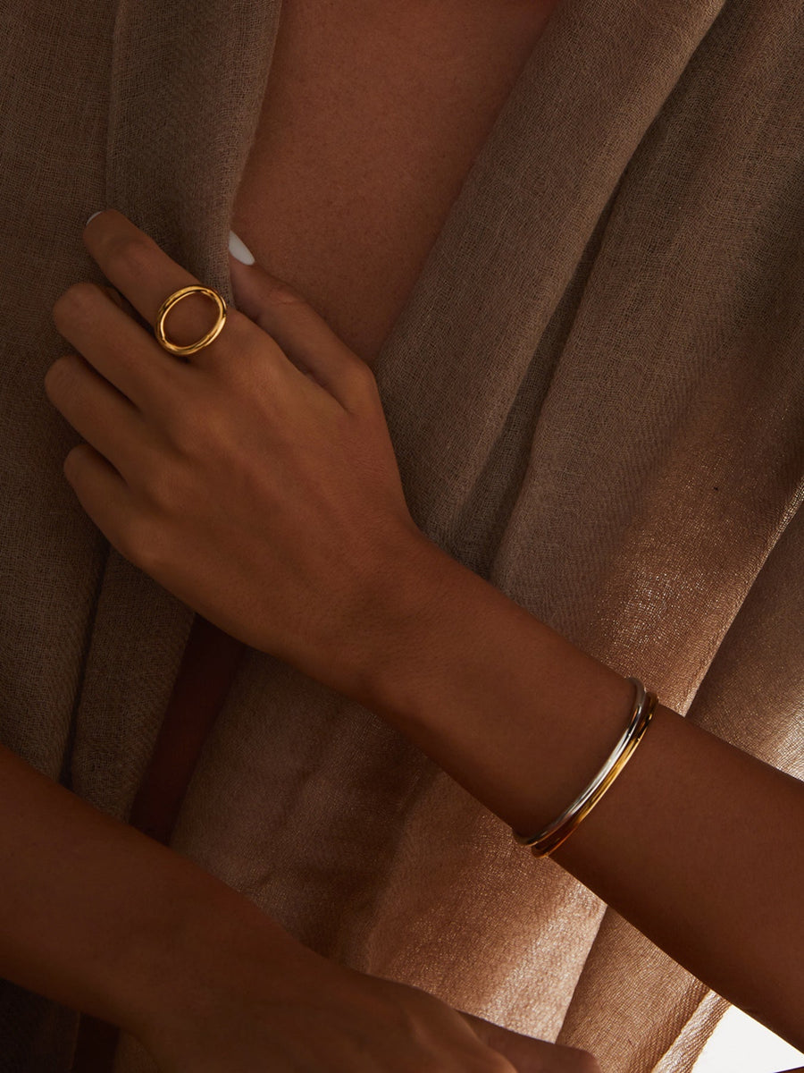 The Essential Forms Elegant Oval 18K Gold Plated Silver 925° Ring