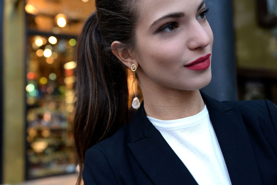 The Enriched Pearl Long Chain 18K Gold Plated Silver 925° Earrings
